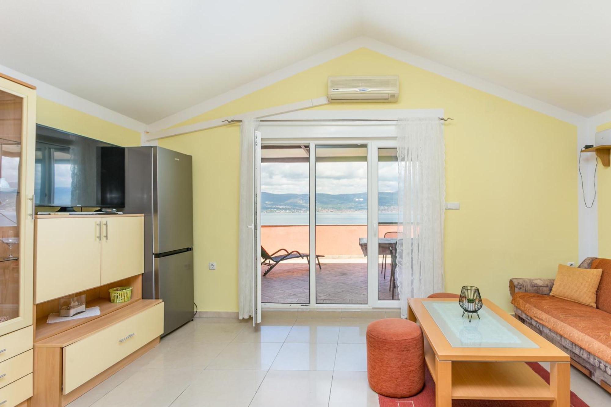 Apartments By The Sea Slatine, Ciovo - 11126 Pokoj fotografie