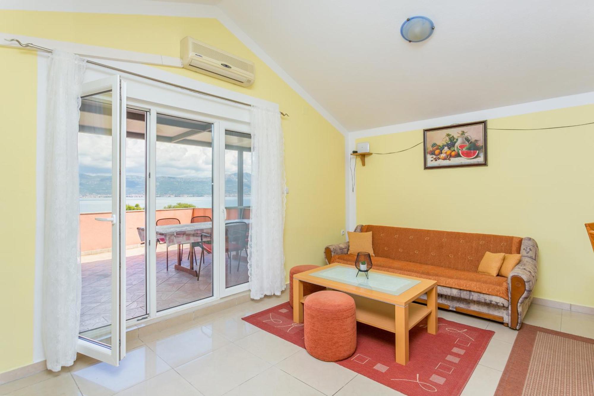 Apartments By The Sea Slatine, Ciovo - 11126 Pokoj fotografie